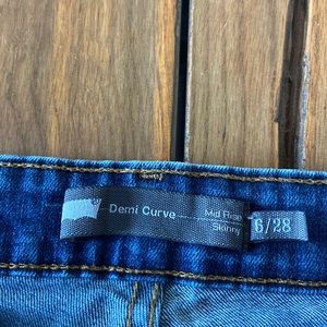 Levi’s demi curve skinny jeans